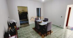 Excelente Sobrado para Investir ou Morar, 5 Quartos, Suite, com Lindo Jardim, Vista Livre, Lotão com 450 metros na Rua 03, do Bairro Vila do Boa, São Sebastião/DF. Aceita imóvel de menor Valor