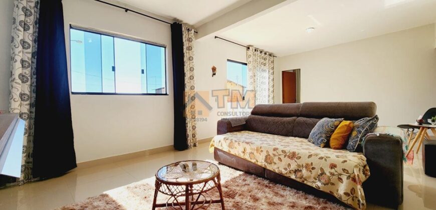 Excelente Sobrado para Investir ou Morar, 5 Quartos, Suite, com Lindo Jardim, Vista Livre, Lotão com 450 metros na Rua 03, do Bairro Vila do Boa, São Sebastião/DF. Aceita imóvel de menor Valor