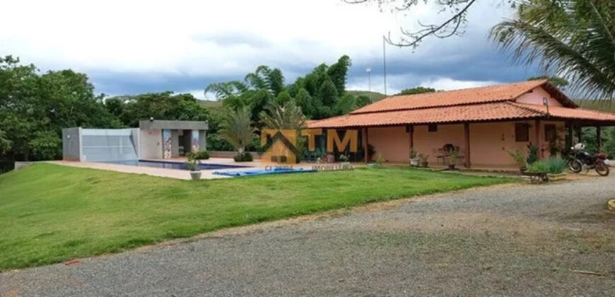 Maravilhosa Chácara com 2 hectares, com córrego, Piscina, Bem Localizada, no Bairro Capão Cumprido em São Sebastião/DF. – Aceita imóvel em São Sebastião.