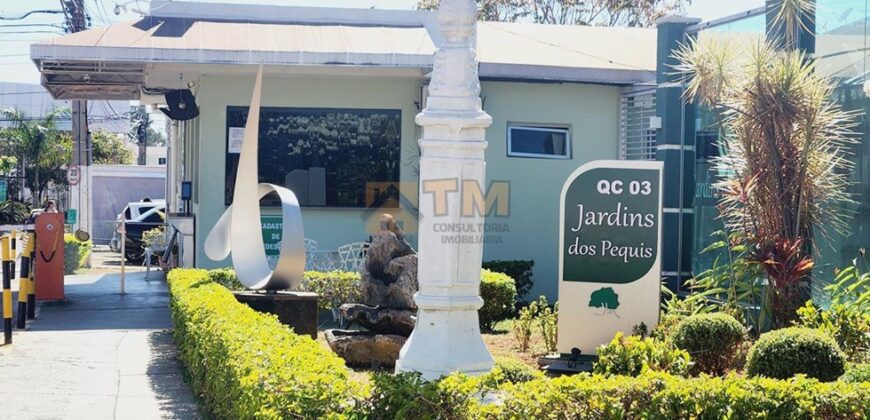 MARAVILHOSA CASA ALTO PADRÃO, TODA REFORMADA COM ARMÁRIOS PLANEJADOS, BANHEIRA DE HIDRO, EM UMA DAS MELHORES QUADRAS DO JARDINS MANGUEIRAL QC 03, – AC. FINANCIAMENTO!