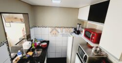 MARAVILHOSA CASA ALTO PADRÃO, TODA REFORMADA COM ARMÁRIOS PLANEJADOS, BANHEIRA DE HIDRO, EM UMA DAS MELHORES QUADRAS DO JARDINS MANGUEIRAL QC 03, – AC. FINANCIAMENTO!