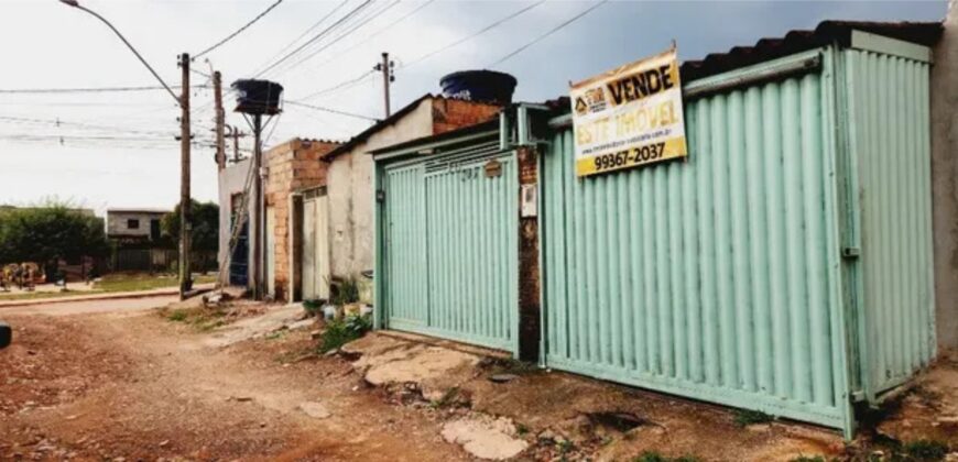 OPORTUNIDADE, CASA COM 2 QUARTOS, NO BAIRRO BELA VISTA, DE FRENTE QUADRA DE ESPORTE DO BOSQUE, PERTO DE PARADA DE ONIBUS, EM SÃO SEBASTIÃO/DF