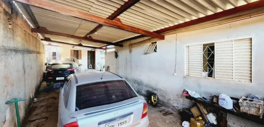 Casa no Bairro São Francisco, 2 no Mesmo Lote