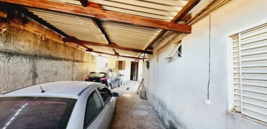 Casa no Bairro São Francisco, 2 no Mesmo Lote