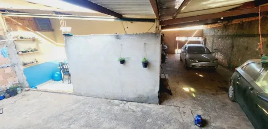 Casa no Bairro São Francisco, 2 no Mesmo Lote