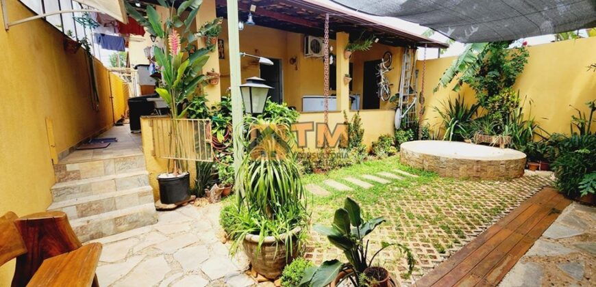 MARAVILHOSA CASA COM 3 QUARTOS, SUITE, CHURRASQUEIRA, BAIRRO VILA NOVA, EM SÃO SEBASTIÃO/DF.