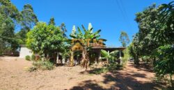 Maravilhosa Chácara com 3.6 hectares, com córrego, uma Linda Vista, excelente Casa, com piso no porcelanato, bem Localizada, em Cavas de Baixo, em São Sebastião/DF.