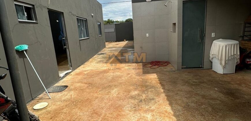 Imóvel de Qualidade para Investir, Ter uma Renda, Morar também, São 4 Casa com fino acabamento, localizada B. Morro da Cruz, São Sebastião/DF. pega apenas 400 metros de estrada de chão.