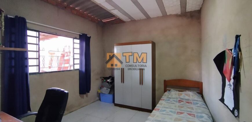 CASA EM LOTE DE 450m2, CONDOMÍNIO QUINTAS SANTA BARBARA NA REGIÃO DO TORORÓ JARDIM BOTÂNICO DF.