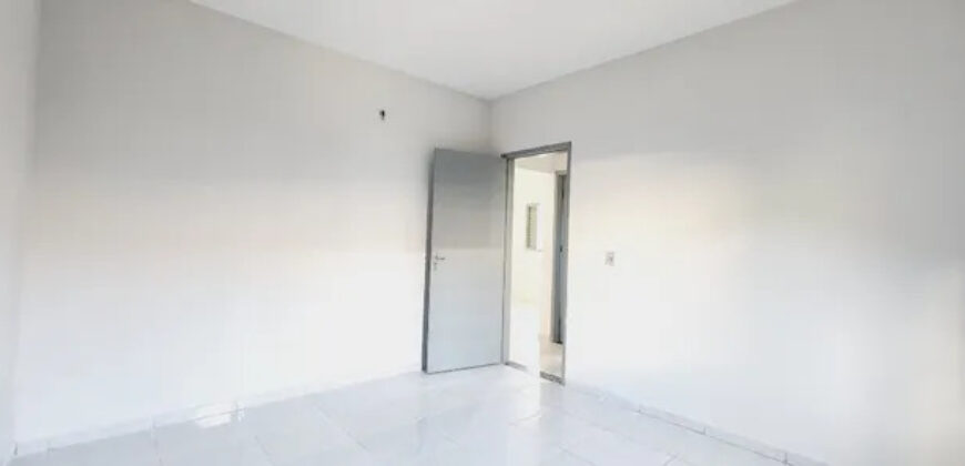 Excelente Sobrado com 6 Qtos, na Qd. 202 do Residencial Oeste – Ac. Carro