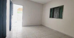 Excelente Sobrado com 6 Qtos, na Qd. 202 do Residencial Oeste – Ac. Carro