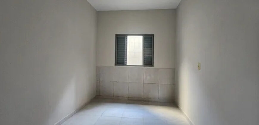 Excelente Sobrado com 6 Qtos, na Qd. 202 do Residencial Oeste – Ac. Carro