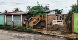 Imóvel com 2 casas e uma loja, bem localizada, lotão de 315 metros, no Bairro Vila Nova, Perto da Escola do Bosque , em São Sebastião/DF