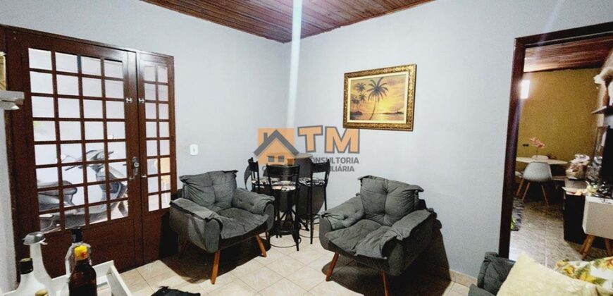 CASA BEM ESPAÇOSA COM 4 QUARTOS, SUITE, LOTÃO DE 237 METROS, NA COMERCIAL DO BAIRRO JOÃO CANDIDO, SENTIDO OURO VERMELHO II.