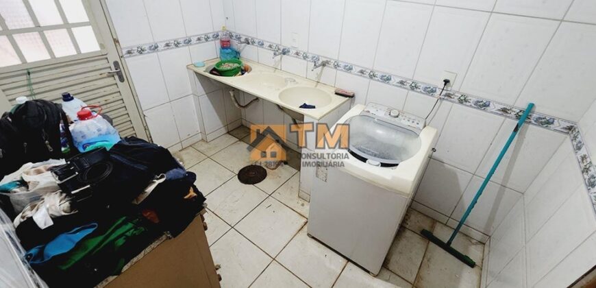 EXCELENTE SOBRADO, COM 5 QUARTOS, SUITES, BEM LOCALIZADO, NA QUADRA 102 DO BAIRRO RESIDENCIAL OESTE, EM SÃO SEBASTIÃO/DF. – ACEITA IMÓVEL DE MENOR VALOR