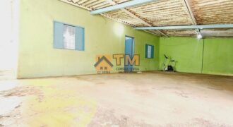 CASA COM 3 QTOS, COM ESPAÇO AMPLO NO FUNDO DO LOTE, NO BAIRRO VILA NOVA, EM SÃO SEBASTIÃO/DF.