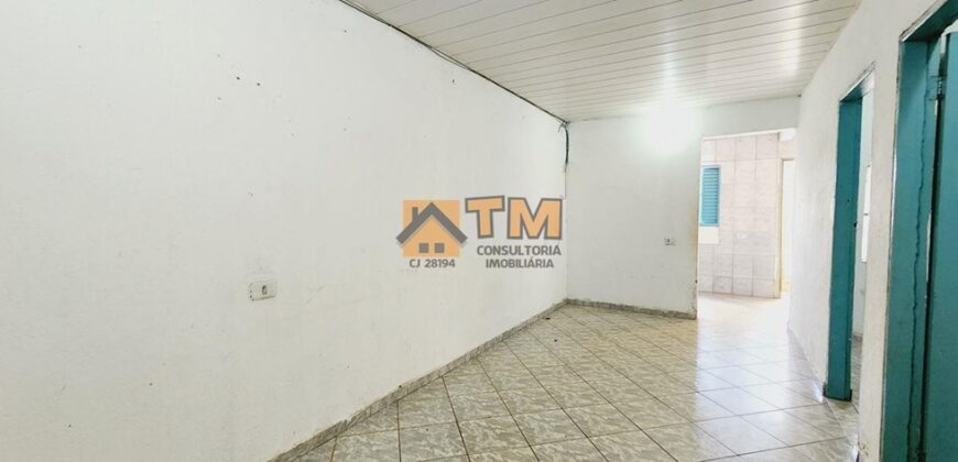 CASA COM 3 QTOS, COM ESPAÇO AMPLO NO FUNDO DO LOTE, NO BAIRRO VILA NOVA, EM SÃO SEBASTIÃO/DF.