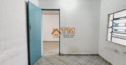 CASA COM 3 QTOS, COM ESPAÇO AMPLO NO FUNDO DO LOTE, NO BAIRRO VILA NOVA, EM SÃO SEBASTIÃO/DF.