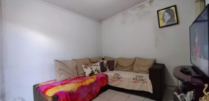 CASA COM 3 QTOS, SUITE, BAIRRO CENTRO EM SÃO SEBASTIÃO/DF.