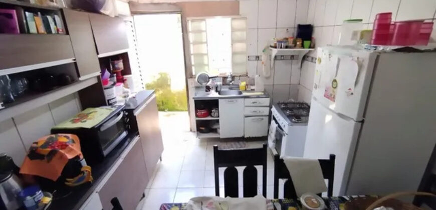 CASA COM 3 QTOS, SUITE, BAIRRO CENTRO EM SÃO SEBASTIÃO/DF.