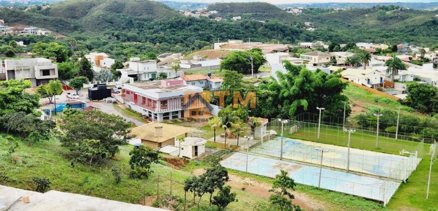 IMÓVEL COM 2 LOTES ESCRITURADOS, EM UM DOS MELHORES CONDOMINIO DO JARDIM BOTANICO, OURO VERMELHO II.