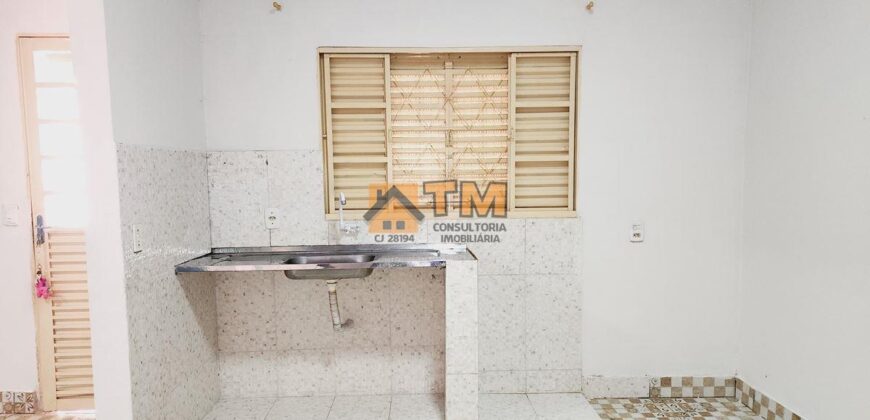 Excelente Casa com 2 Suites, Perto de Parada de Onibus, Bairro Jõao Candido, em Sebastião/DF.