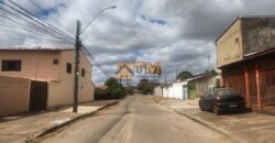 EXCELENTE OPORTUNIDADE PARA INVESTIMENTO! Kitnets localizadas na quadra 101 do Residencial oeste; um dos bairros mais desejados devido sua proximidade de comércios e vias públicas, próximo a administração regional, paradas de ônibus, mercados e academia.