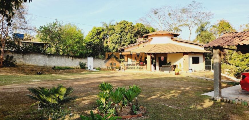 PARA QUEM BUSCAR, TRANQUILIDADE, PAZ, UMA VISTA LINDA, CONTATO COM A NATUREZA, NO CONDOMINIO SOLAR DA SERRA, NO JARDIM BOTÂNICO, COM LOTÃO DE 2.160 METROS.