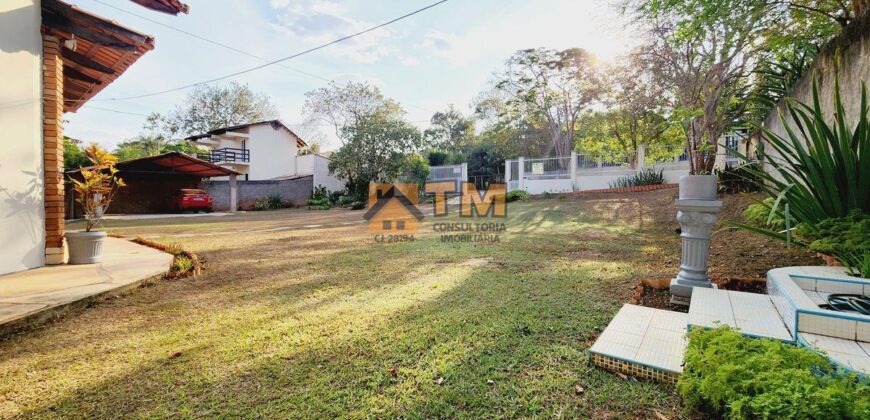 PARA QUEM BUSCAR, TRANQUILIDADE, PAZ, UMA VISTA LINDA, CONTATO COM A NATUREZA, NO CONDOMINIO SOLAR DA SERRA, NO JARDIM BOTÂNICO, COM LOTÃO DE 2.160 METROS.