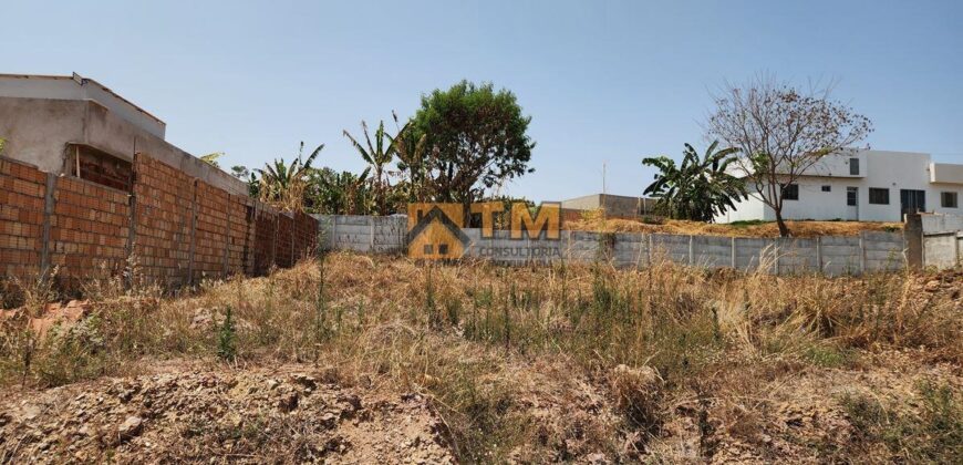 SOBRANDO EM LOTE DE 250mts NO BAIRRO RESIDENCIAL DO BOSQUE EM SÃO SEBASTIÃO DF.