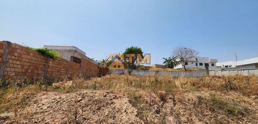 SOBRANDO EM LOTE DE 250mts NO BAIRRO RESIDENCIAL DO BOSQUE EM SÃO SEBASTIÃO DF.