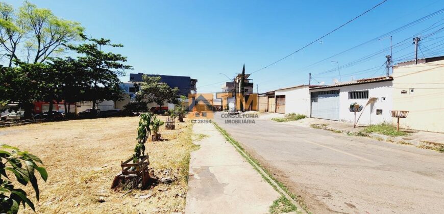 EXCELENTE CASA COM 3 QUARTOS, EM UMA DAS MELHORES QUADRAS DE SÃO SEBASTIÃO, QUADRA 205, BAIRRO RESIDENCIAL OESTE.