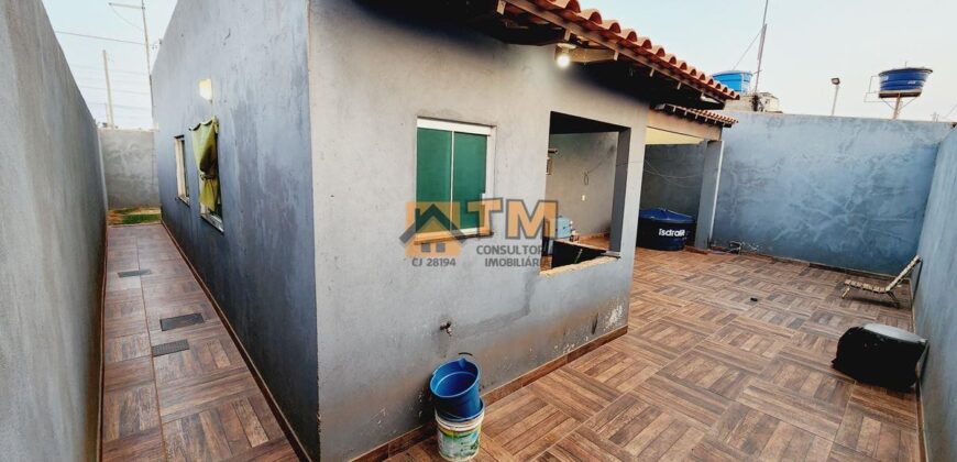 MARAVILHOSA CASA TODA NA LAJE, COM ESTRUTURA PARA MAIS 1 PAVIMENTO, ARMÁRIOS PLANEJADOS, BAIRRO MORRO DA CRUZ, EM SÃO SEBASTIÃO/DF.