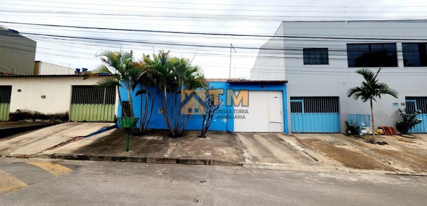 EXCELENTE CASA COM 3 QTOS, NA QUADRA 203 DO BAIRRO RESIDENCIAL OESTE, EM SÃO SEBASTIÃO/DF.