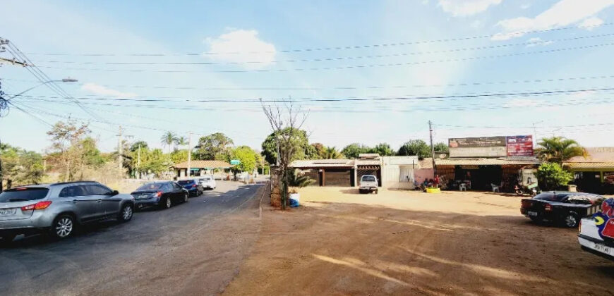 CASA EM LOTE DE 352M. Rua 2 Bairro Capão comprido em frente ao sintético do Lindomar.