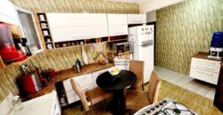 Excelente Sobrado com 5 Quartos, espaço nos fundos, Bairro Residencial do Bosque, em São Sebastião/DF. Descrição: