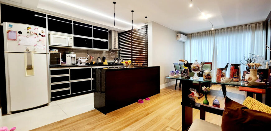 PARA QUEM ALMEJA MORAR EM UM APARTAMENTO, BEM LOCALIZADO, COM FINO ACABAMENTO, CONFORTO DE UM LAR! ARMÁRIOS PLANEJADOS, COM VISTA LINDA EM UM CONDOMINIO DE ALTO PADRÃO, SEGURO E BEM LOCALIZADO!