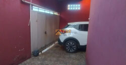 CASA BEM LOCALIZADA, COM 2 QUARTOS, TODA NA LAJE, NO BAIRRO RESIDENCIAL OESTE EM SÃO SEBASTIÃO/DF..