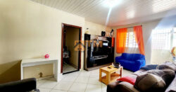 IMÓVEL PARA INVESTIMENTO, OU INVESTIR E MORAR SÃO 3 MORADIAS NO MESMO LOTE, COM ÁGUA E LUZ INDIVITUAL! IMÓVEL DE ESQUINA, PERTO DE PARADA DE ONIBUS E COMERCIO EM GERAL! SOBRADO MAIS CASA, NO SETOR TRADICIONAL, PERTOS DOS CORREIOS, EM SÃO SEBASTIÃO/DF.
