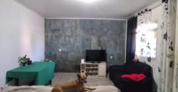CASA COM KITNET NO BAIRRO JOÃO CÂNDIDO EM SÃO SEBASTIÃO DF.