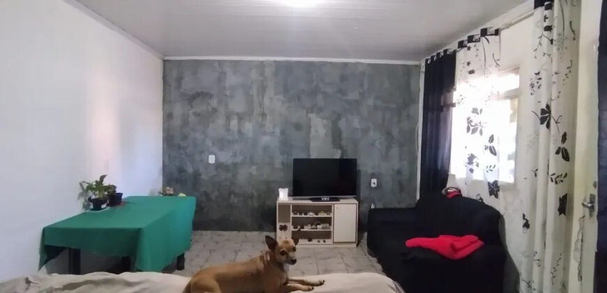 CASA COM KITNET NO BAIRRO JOÃO CÂNDIDO EM SÃO SEBASTIÃO DF.