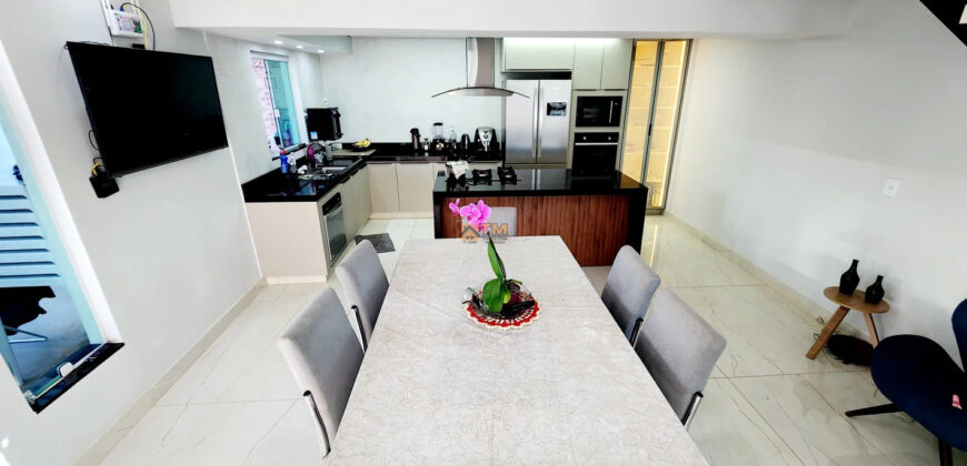 PARA QUEM ALMEJA MORAR EM UM IMÓVEL, BEM LOCALIZADO, COM FINO ACABAMENTO, CONFORTO DE UM LAR! ARMÁRIOS PLANEJADOS, BEM NO INICIO DA CIDADE, NA PARTE DOS FUNDOS DO SUPERMERCADO ULTRABOX, NO BAIRRO RESIDENCIAL OESTE, EM SÃO SEBASTIÃO/DF.