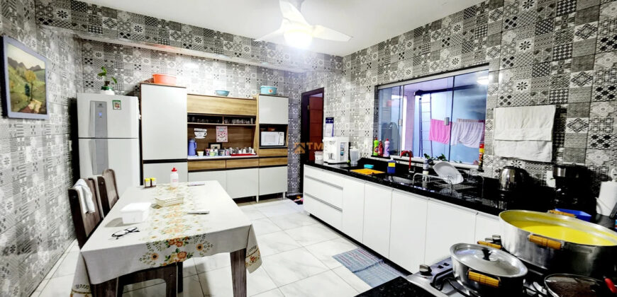 EXCELENTE CASA COM 4 QUARTOS, TODA NA LAJE, COM ESCRITURA, PERTO DE COMERCIO EM GERAL E PROXIMO A PARADA DE ONIBUS, NA QUADRA 101, DO BAIRRO RESIDENCIAL OESTE, EM SÃO SEBASTIÃO /DF.