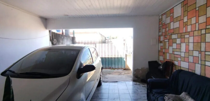 CASA COM KITNET NO BAIRRO JOÃO CÂNDIDO EM SÃO SEBASTIÃO DF.