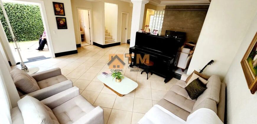 MARAVILHOSO SOBRADO, COM 4 QUARTOS, LINDO JARDIM QUE FAZ INTERAÇÃO COM A CASA, LOTE VAZADO DE UMA RUA PARA OUTRA, CONDOMINIO QUINTAS DO SOL, NO JARDIM BOTANICO DE BRASILIA!