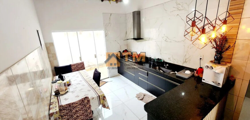 CASA COM UMA LOCALIZAÇÃO EXCELENTE, PERTO DE COMERCIO EM GERAL E PROXIMO A PARADA DE ONIBUS, COM 2 QUARTOS, MAIS UMA KITE NOS FUNDOS, NA QUADRA 101, DO BAIRRO RESIDENCIAL OESTE, EM SÃO SEBASTIÃO /DF.