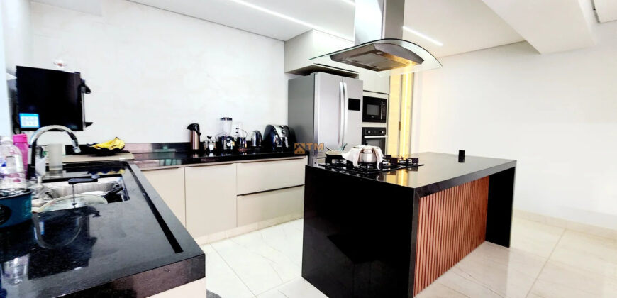 PARA QUEM ALMEJA MORAR EM UM IMÓVEL, BEM LOCALIZADO, COM FINO ACABAMENTO, CONFORTO DE UM LAR! ARMÁRIOS PLANEJADOS, BEM NO INICIO DA CIDADE, NA PARTE DOS FUNDOS DO SUPERMERCADO ULTRABOX, NO BAIRRO RESIDENCIAL OESTE, EM SÃO SEBASTIÃO/DF.