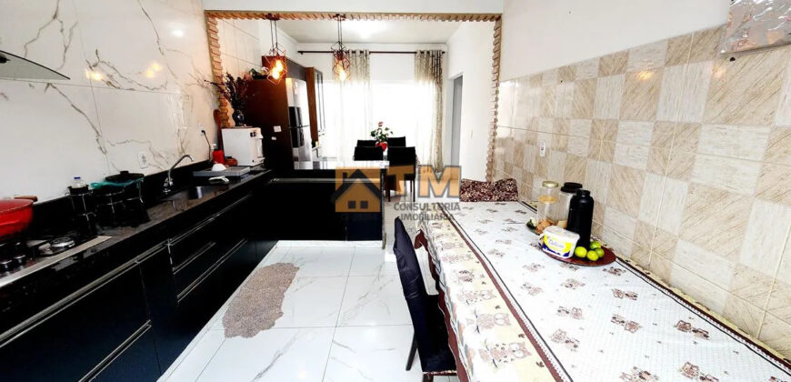CASA COM UMA LOCALIZAÇÃO EXCELENTE, PERTO DE COMERCIO EM GERAL E PROXIMO A PARADA DE ONIBUS, COM 2 QUARTOS, MAIS UMA KITE NOS FUNDOS, NA QUADRA 101, DO BAIRRO RESIDENCIAL OESTE, EM SÃO SEBASTIÃO /DF.