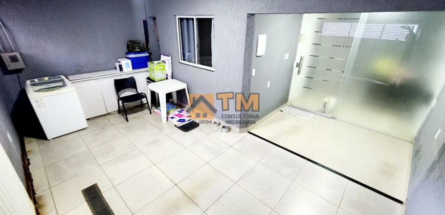 EXCELENTE CASA COM 2 QUARTOS, ARMÁRIOS PLANEJADO, COM PISCINA AQUECIDA, PERTO DE PARADA E COMERCIO, NO BAIRRO CENTRO, EM SÃO SEBASTIÃO /DF.
