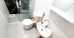 EXCELENTE CASA EM CONDOMINIO FECHADO, COM ACESSO PELO ASFALTO, DE FRENTE AO CRIXAS, , PERTO DE COMERCIO EM GERAL E PROXIMO A PARADA DE ONIBUS, COM 2 QUARTOS, EM SÃO SEBASTIÃO /DF.